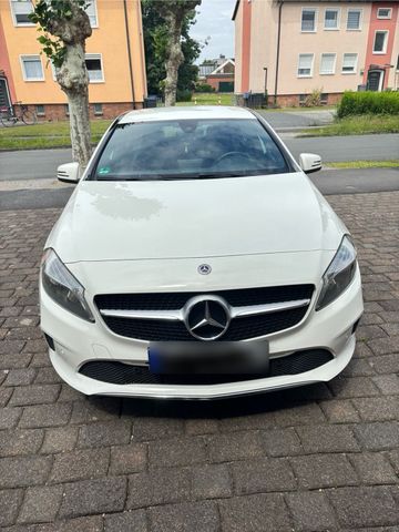 MERCEDES-BENZ Mercedes-Benz A180