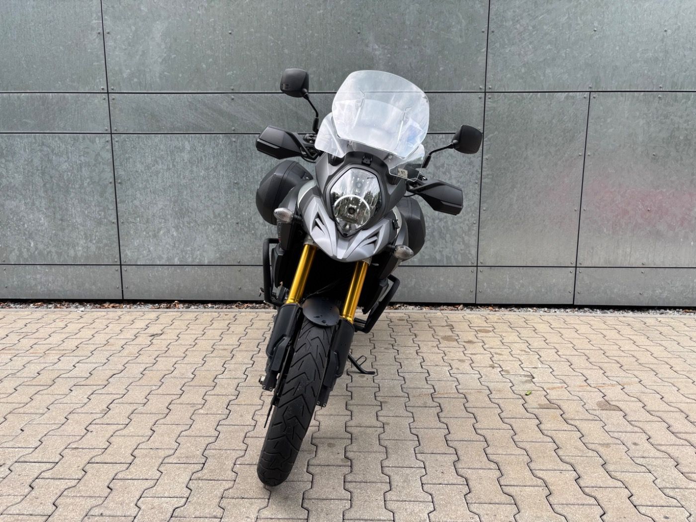 Fahrzeugabbildung Suzuki V-Strom DL 1000 Seitenkoffer, Topcase