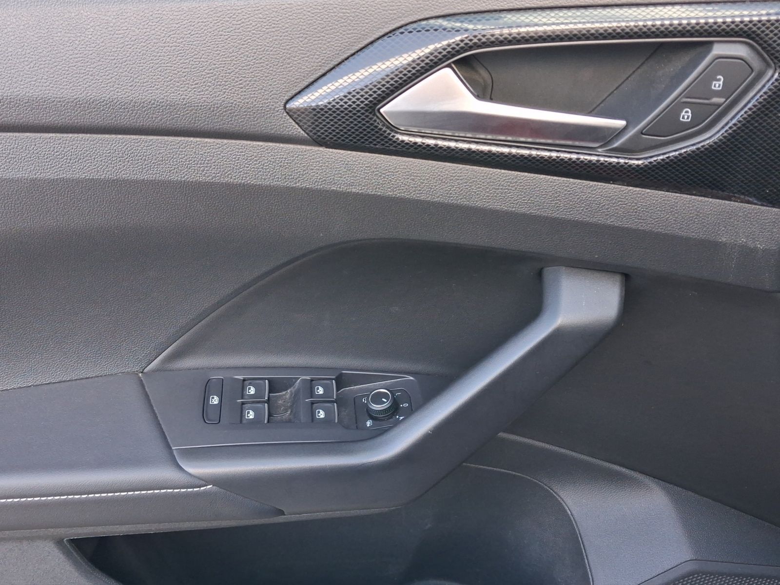 Volkswagen T-Cross - Bild 12