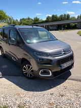 Citroën Berlingo 110 SHINE M 7Sitze, Anhk. Kamera TÜV ne - Citroën Berlingo Gebrauchtwagen in Stuttgart