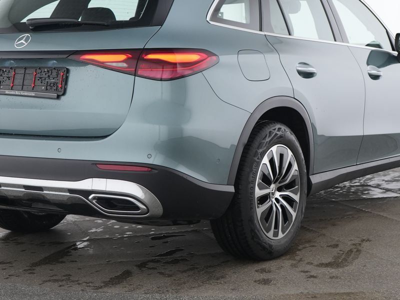 Fahrzeugabbildung Mercedes-Benz GLC 220 d 4M Avantgarde*AHK*Distronic*Pano*360°*