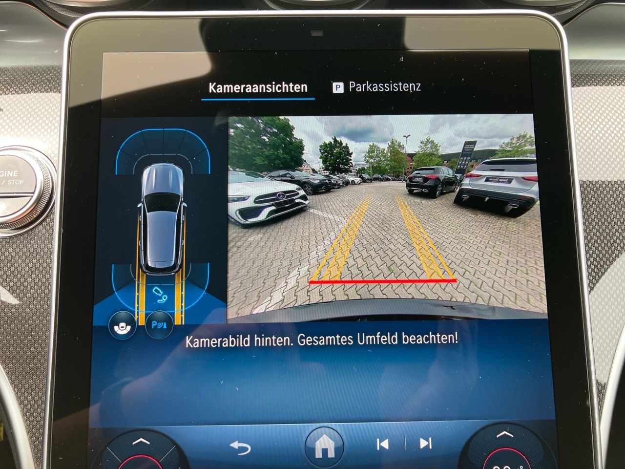 Fahrzeugabbildung Mercedes-Benz C 300 d T AMG AHK+Ambi+Kam+LED+Distr+UrbanGuard