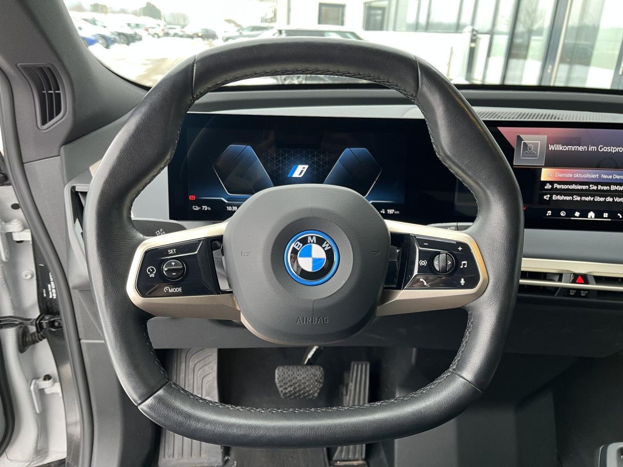 BMW iX - Bild 10