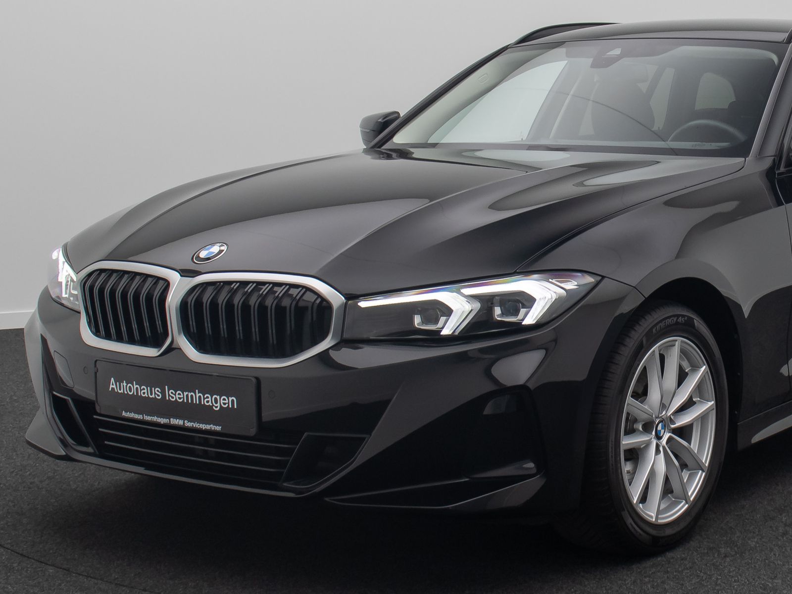 Fahrzeugabbildung BMW 320i GeschwindigReg PDC DAB Cockpit+ Widscreen