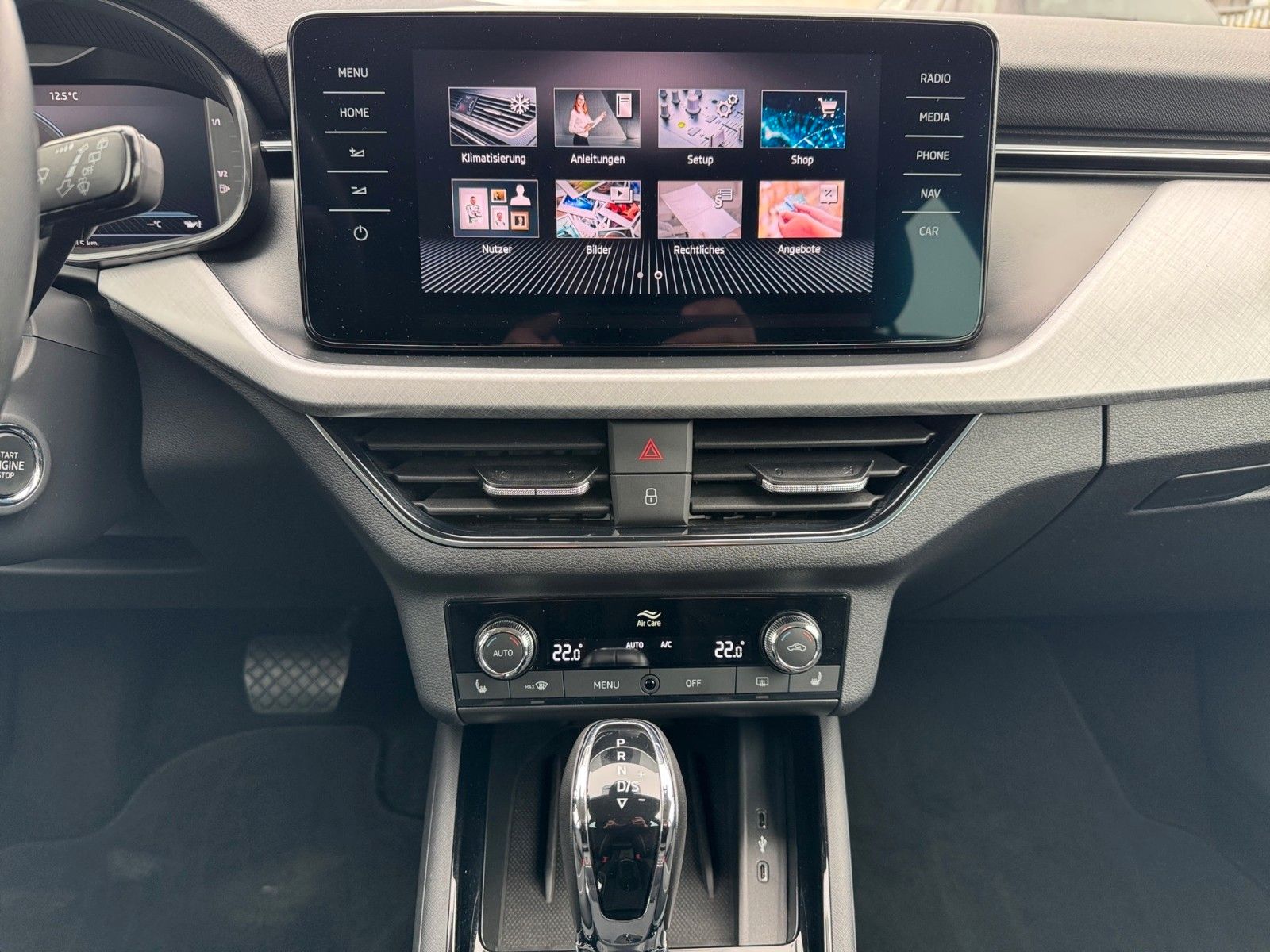 Fahrzeugabbildung SKODA Kamiq Tour 1.5 TSI