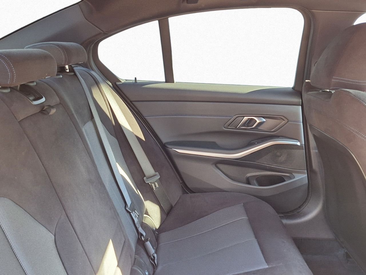 BMW 330 - Bild 13