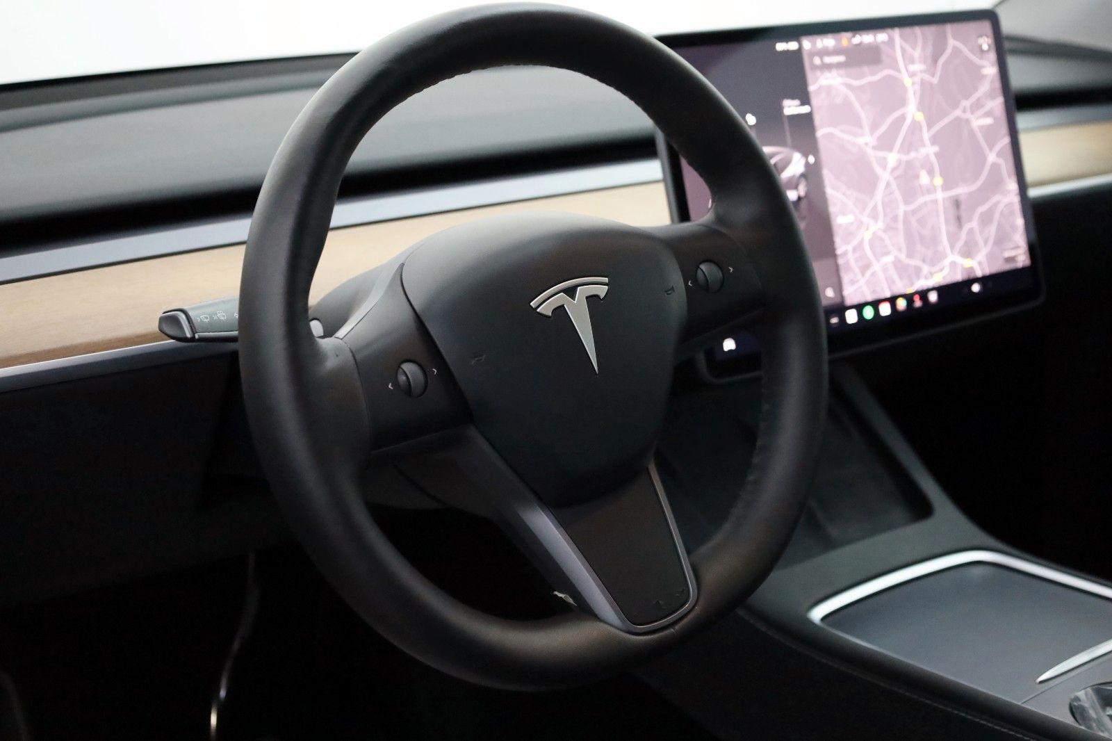 Fahrzeugabbildung Tesla Model Y Long Range Dual Motor AWD,Autopilot,Pano