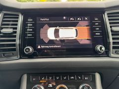 Fahrzeugabbildung Skoda Kodiaq Drive 125 4x4 ACC Lane Standh AHK