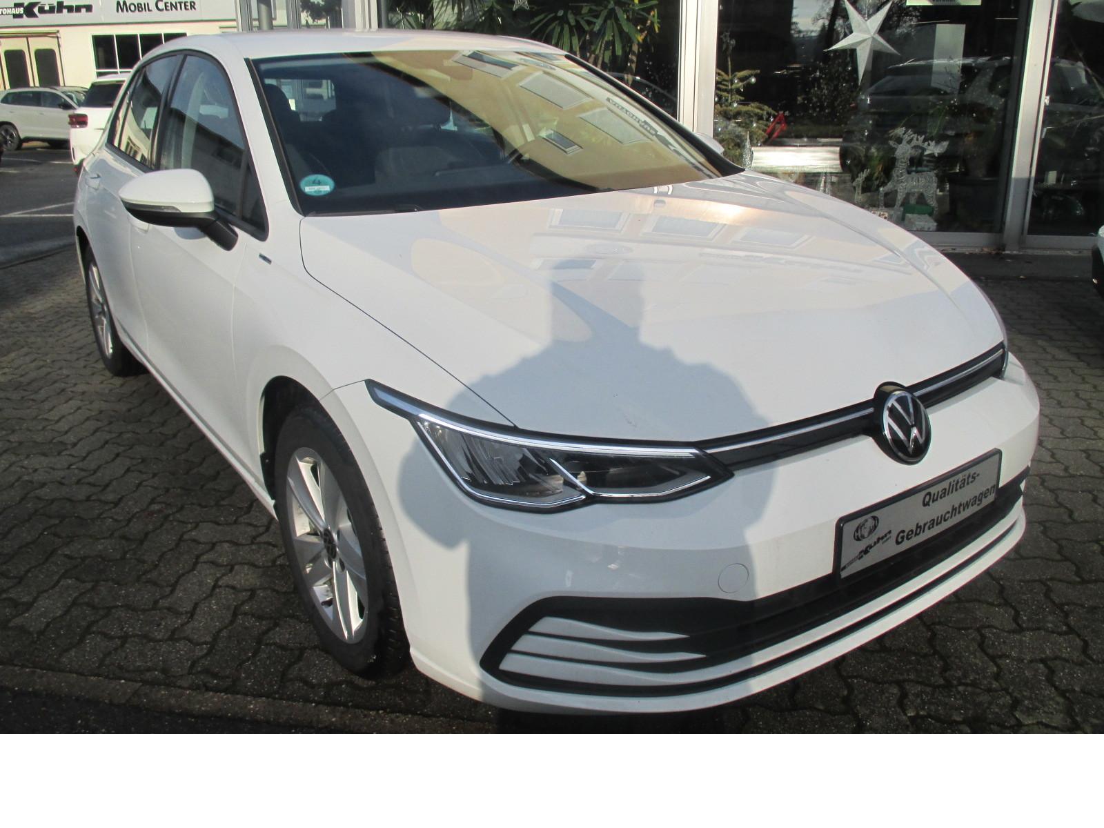 Volkswagen Golf Life 2,0TDI DSG ACC/ Navi/ SHZ/ PDC/ App/ W