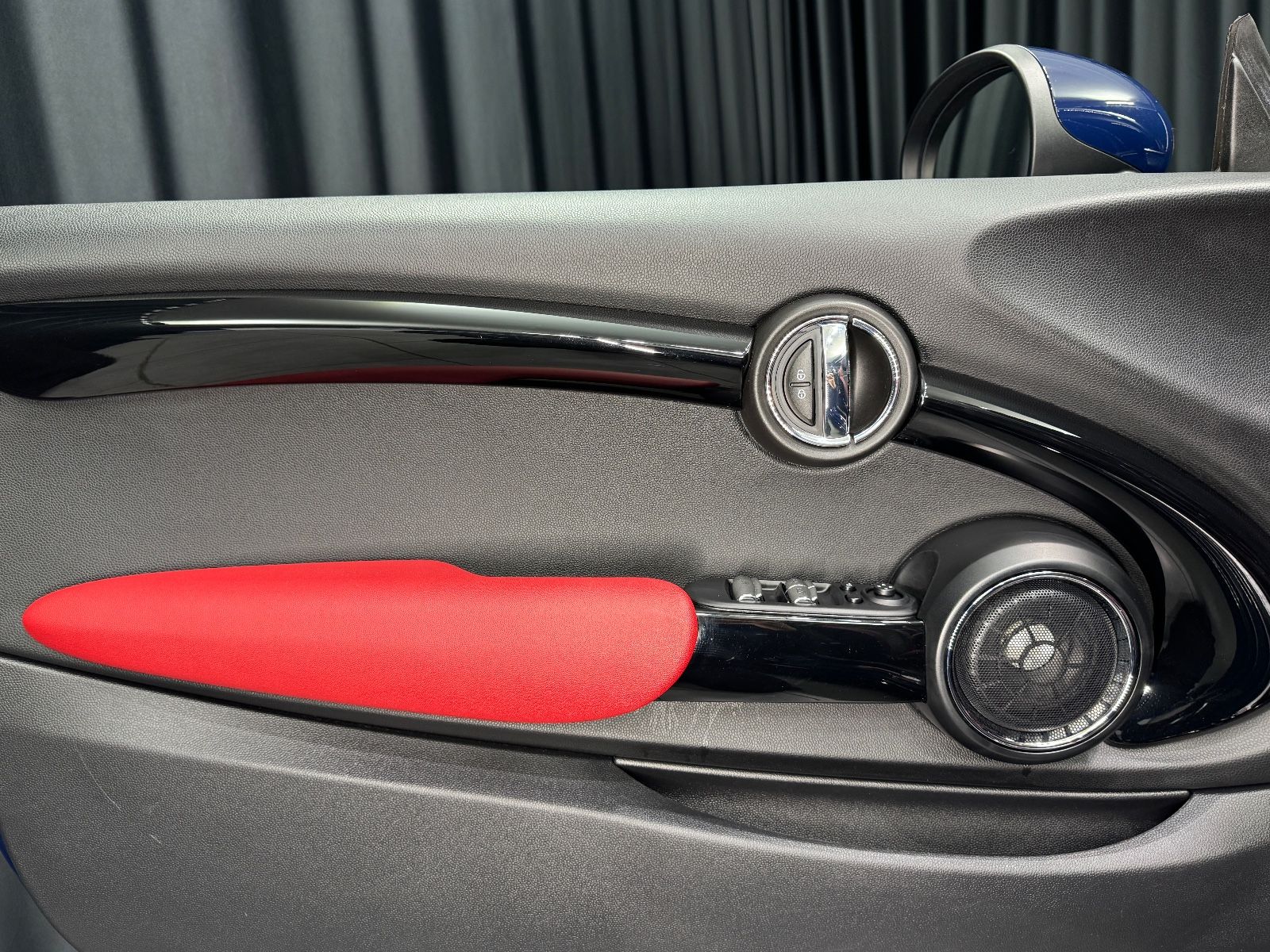 Fahrzeugabbildung MINI Cooper S Cabrio|JCW-PAKET|HARMAN/KARDON|VOLL