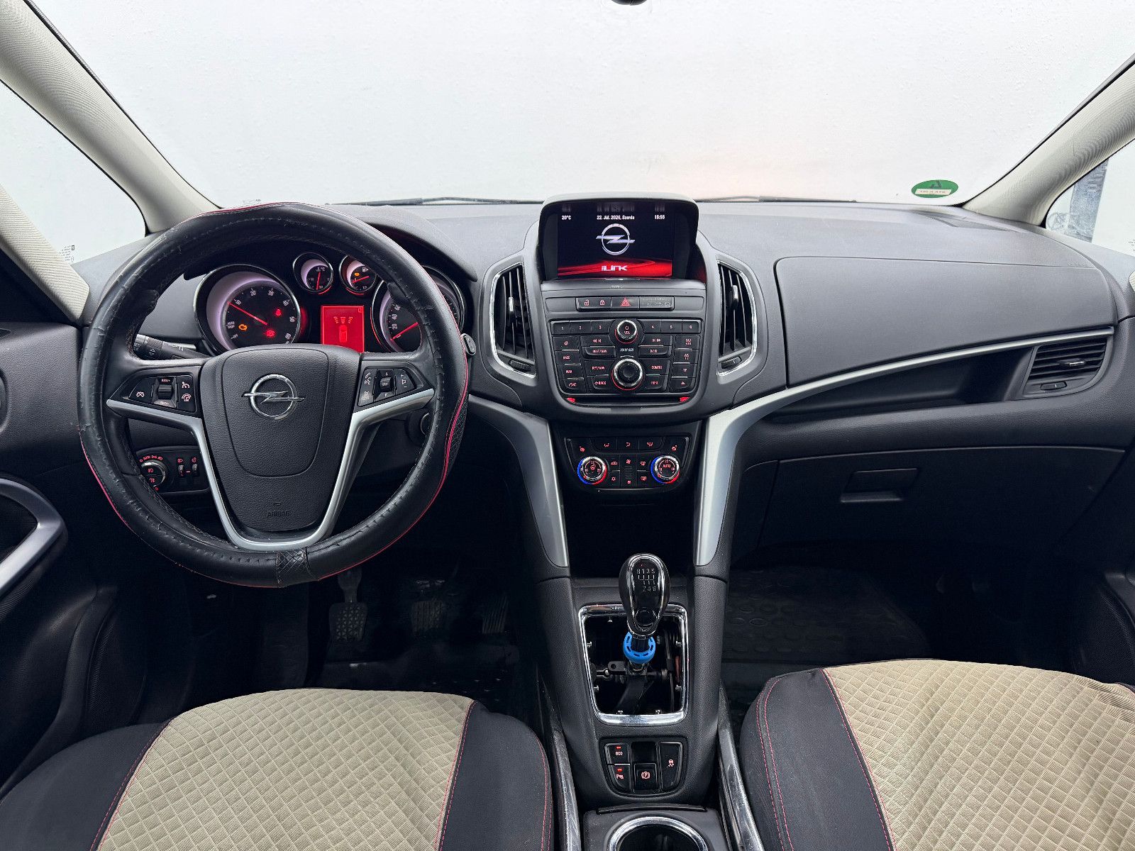 Fahrzeugabbildung Opel Zafira C Tourer Drive/NAVI/KAMERA/AHK/7-SITZER