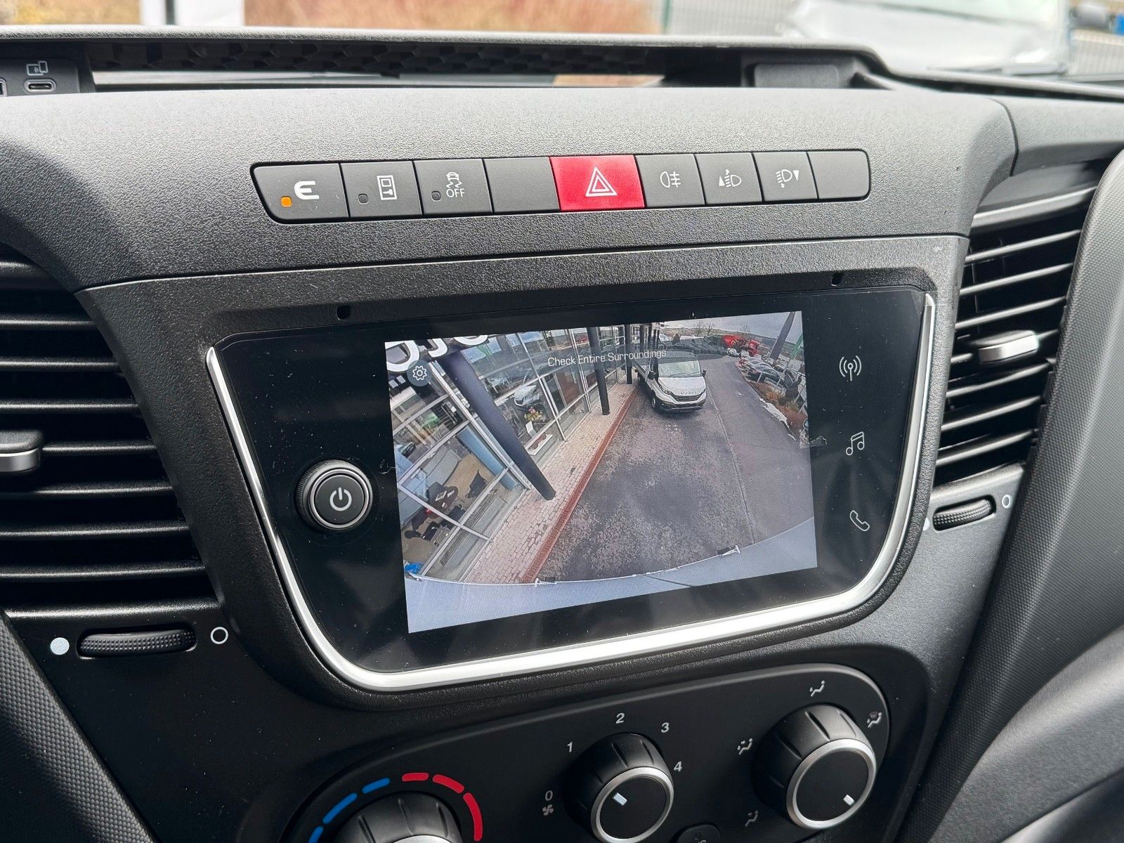 Fahrzeugabbildung Iveco Daily 35S14 A8 *R4.100mm*Automatik*Kamera*SPIER*