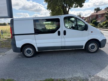 Opel Vivaro - 8