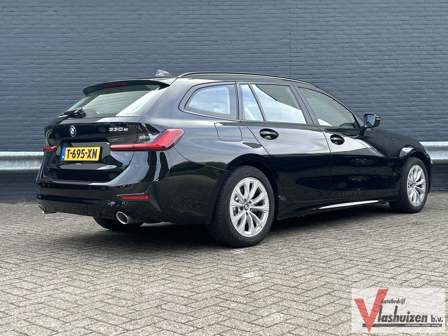 BMW 330 3-serie Touring 330e | € 14.000,- NETTO! imagem 2