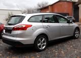 Ford Focus Turnier Trend  *SEHR GEPFLEGT *WENIG KM - Ford Focus: Trend Turnier