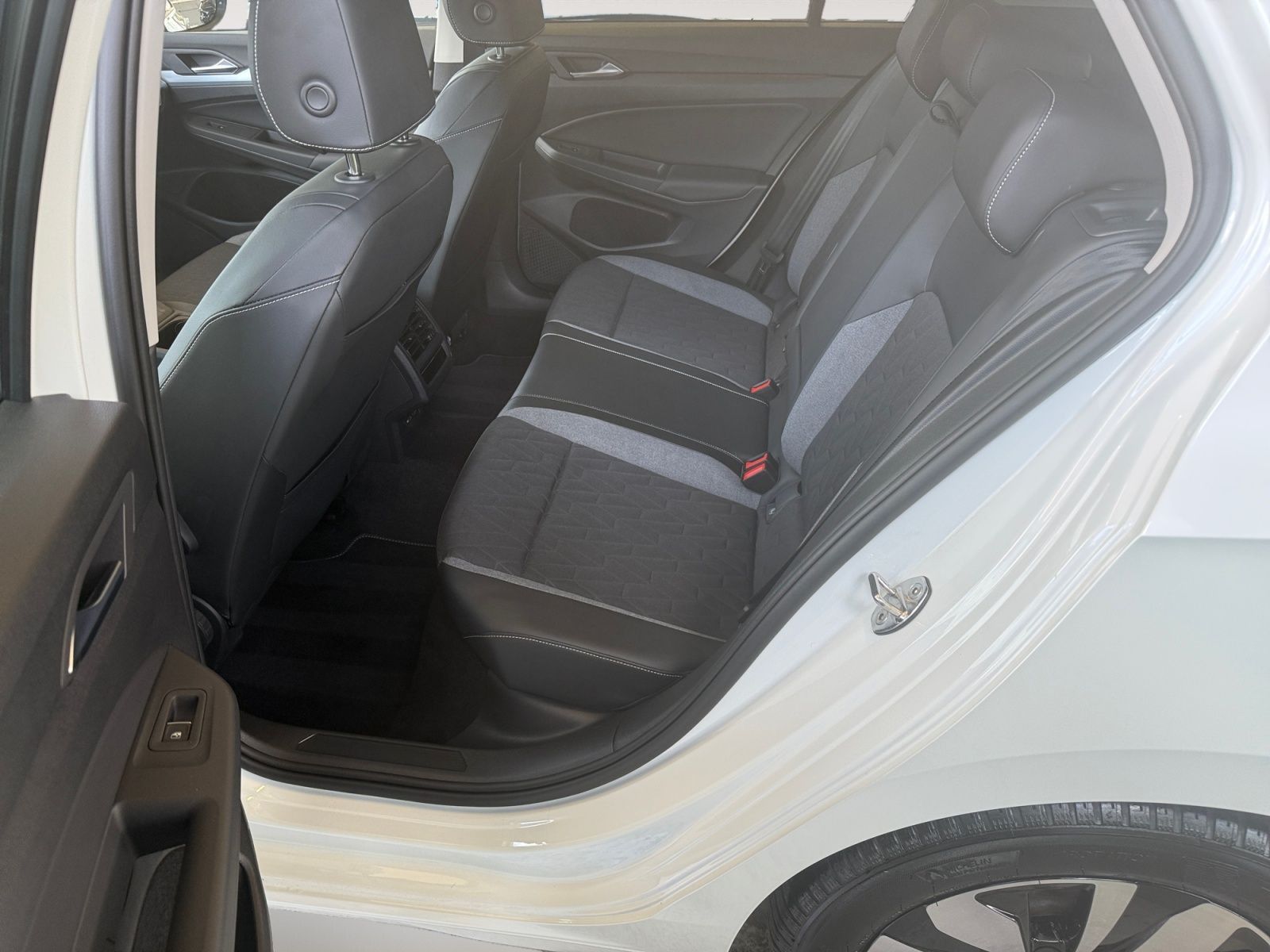 Volkswagen Golf - Bild 14