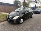 Mercedes-Benz B 170 B AUTOMATIK ALU KLIMA TEILLEDER TÜV NEU - Mercedes-Benz B-Class aus 2005