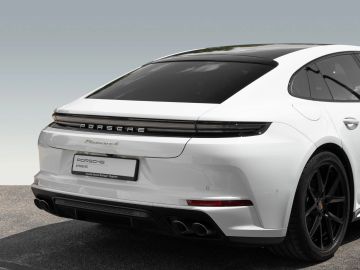 Porsche Panamera - 11
