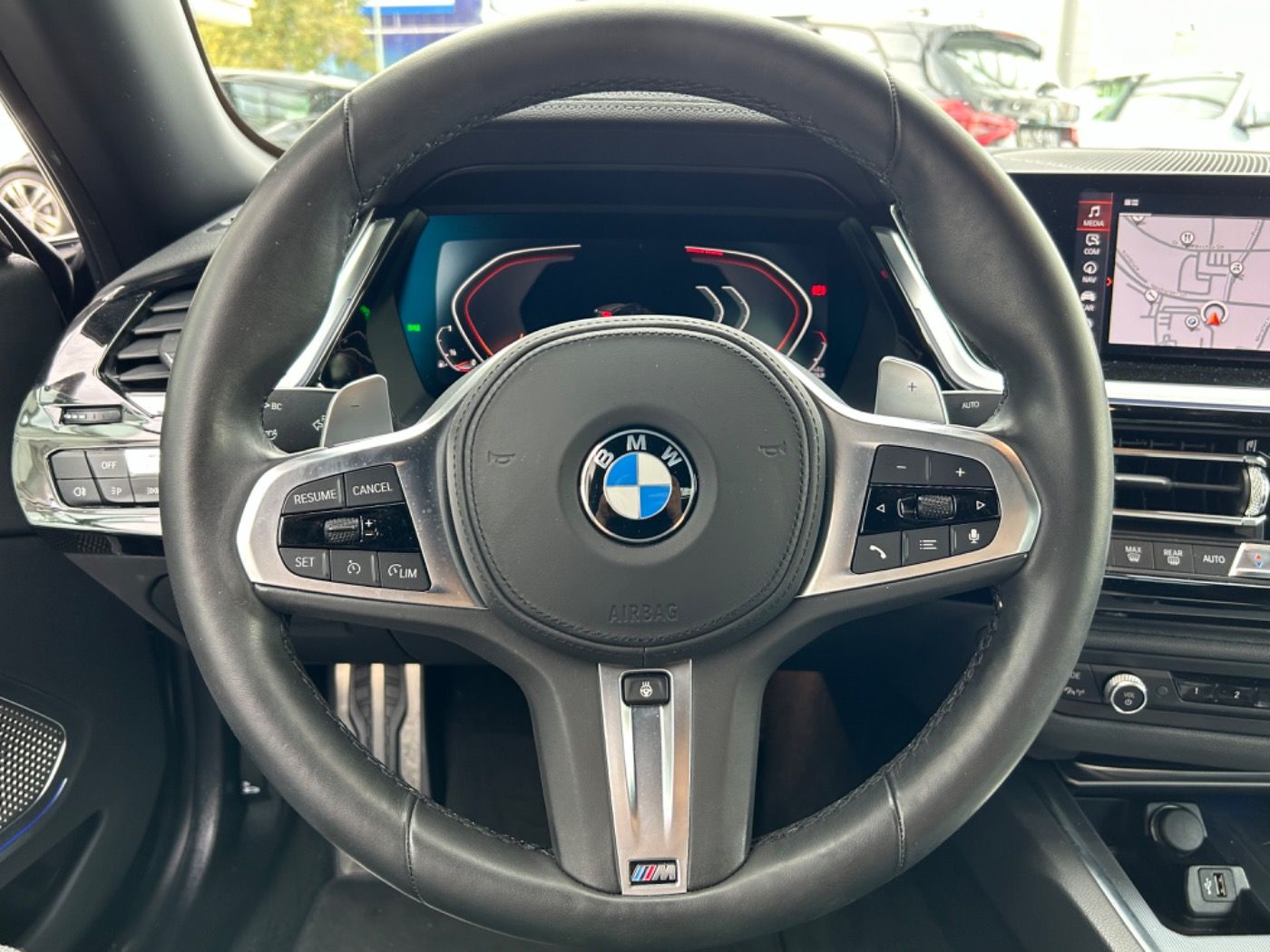 Fahrzeugabbildung BMW Z4 sDrive30i M-Sport HUD/elSitz 2 JAHRE GARANTIE