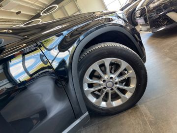 Mercedes-Benz GLA 200 7G-DCT Style *NAVI*XENON*SHZ*TEMPOMAT*