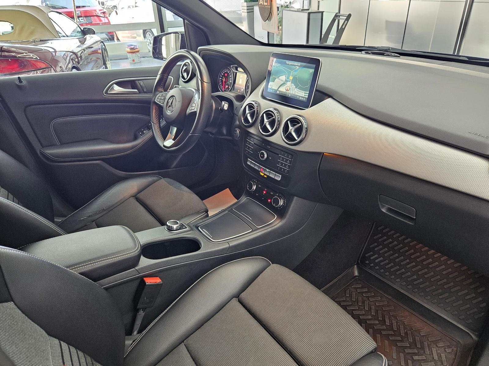 Mercedes-Benz B 180 1,6 Urban Business, Temp., LED, Navi, PDC