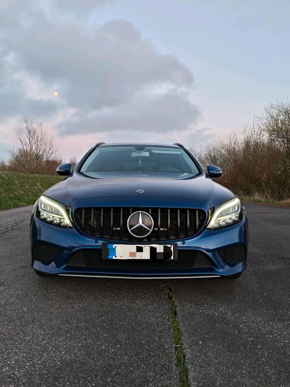 Image of Mercedes-Benz E 200