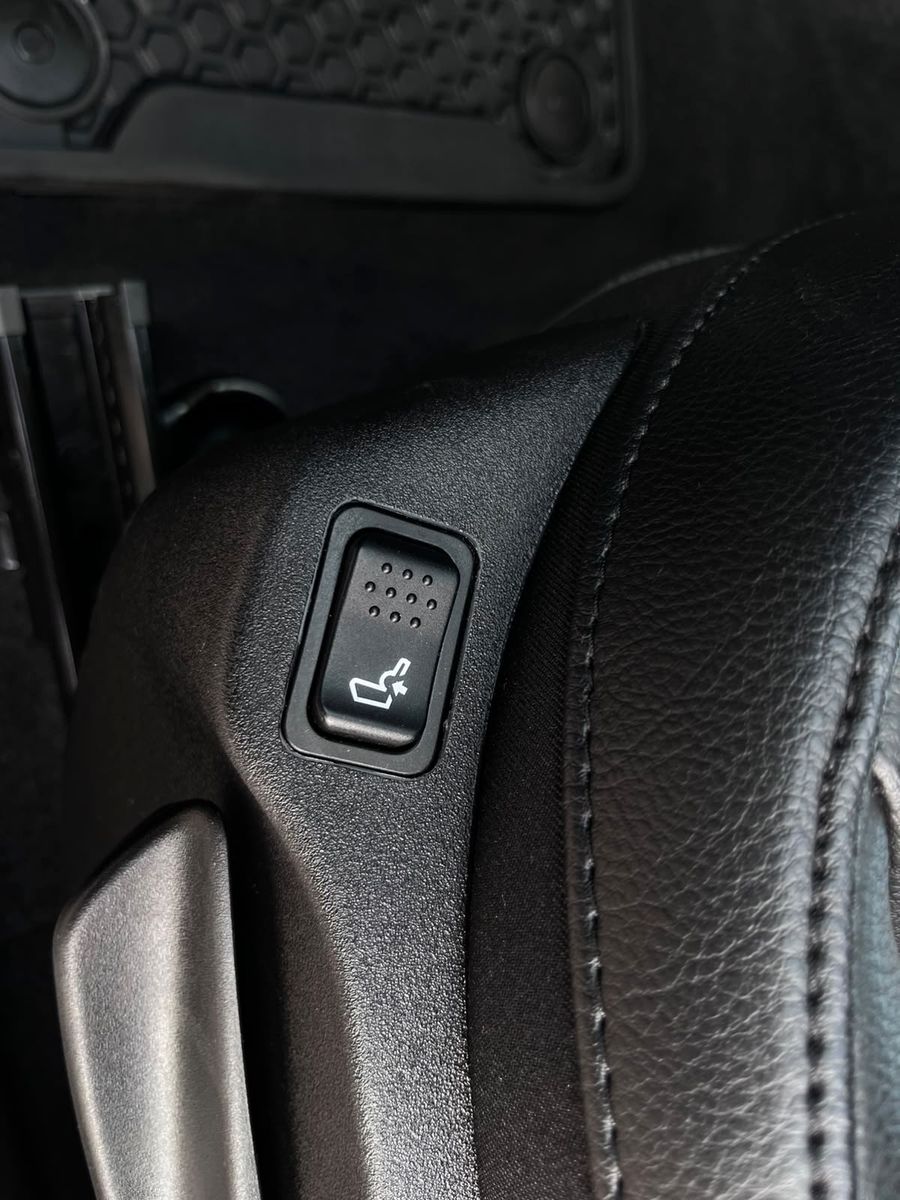 Fahrzeugabbildung Jeep Compass Altitude Teilleder digi Navi uvm