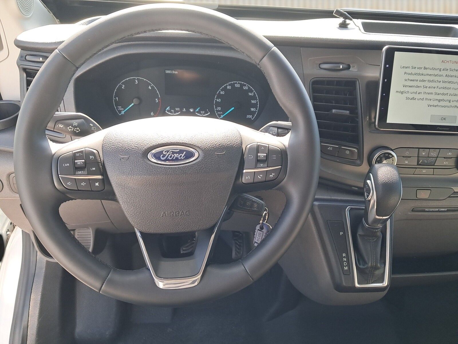 Fahrzeugabbildung Chausson Teilintegriert 777 Titanium Ultimate Markise,RK