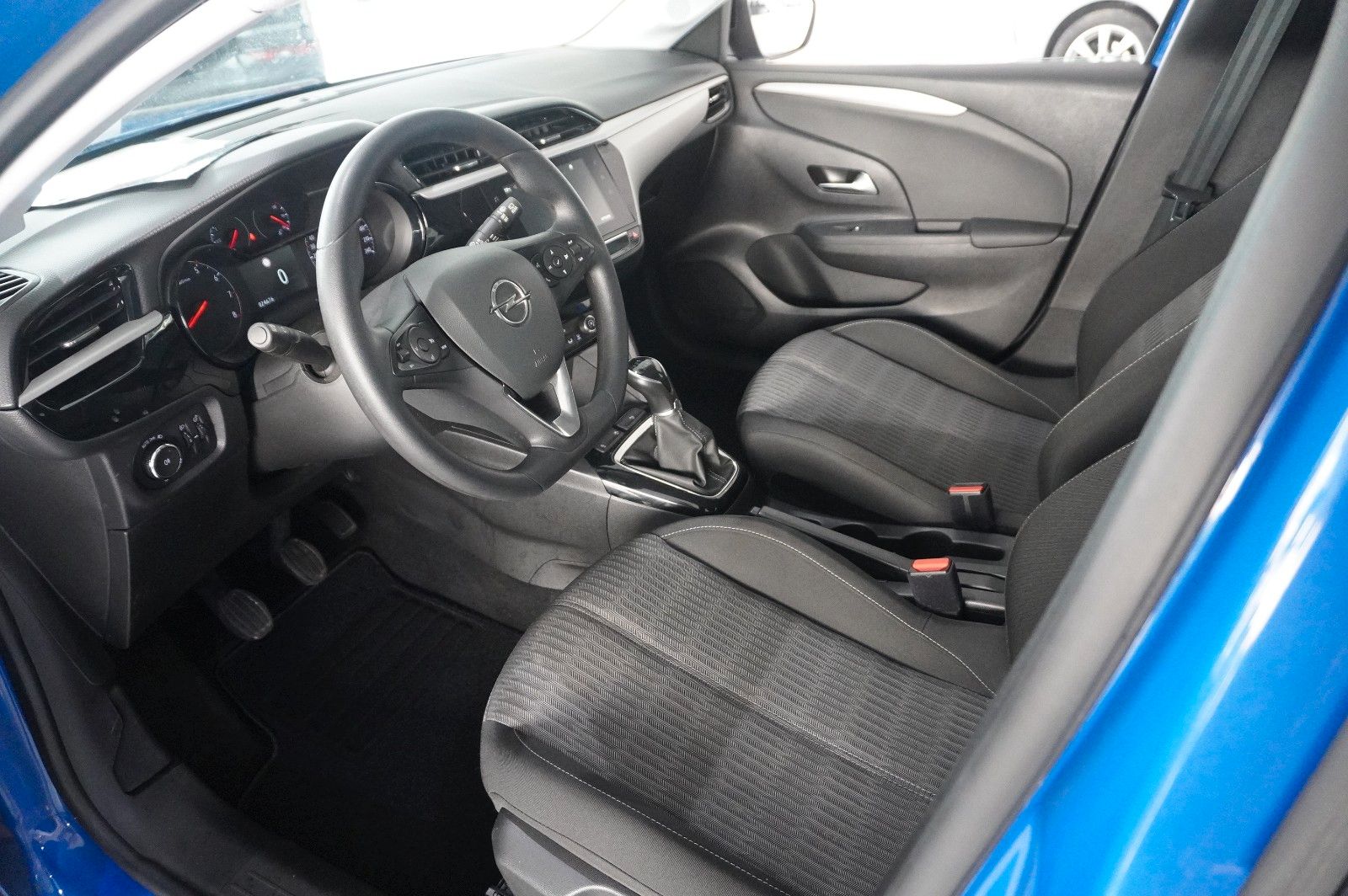 Fahrzeugabbildung Opel Corsa F 1.2 EDITION NAVI/KAMERA/TEMP./PDC/DAB+
