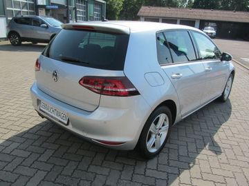 Volkswagen Golf - 4