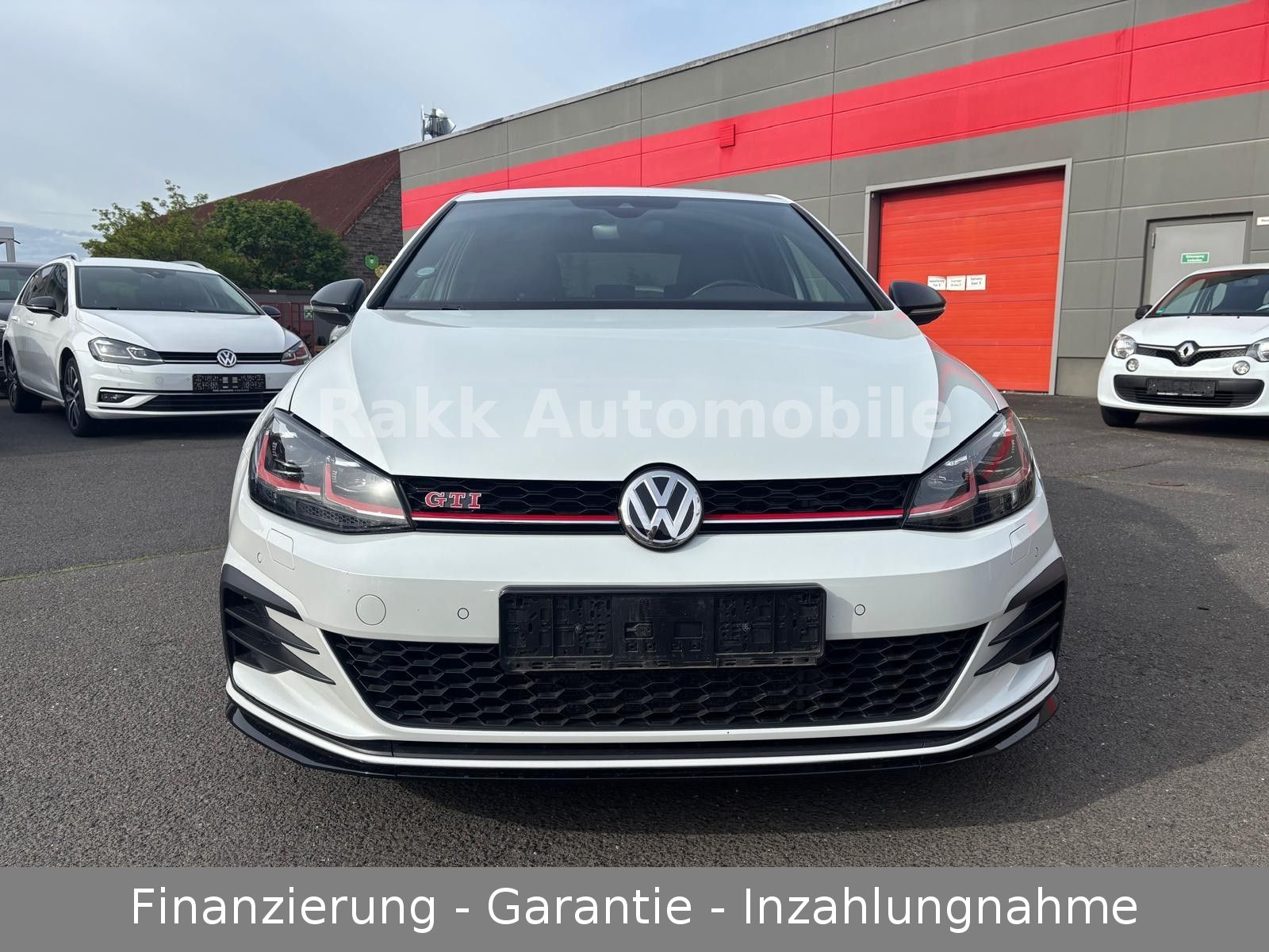Fahrzeugabbildung Volkswagen Golf GTI TCR AKRAPOVIC-DYNAUDIO-ACC-RFK-DCC-ALC.