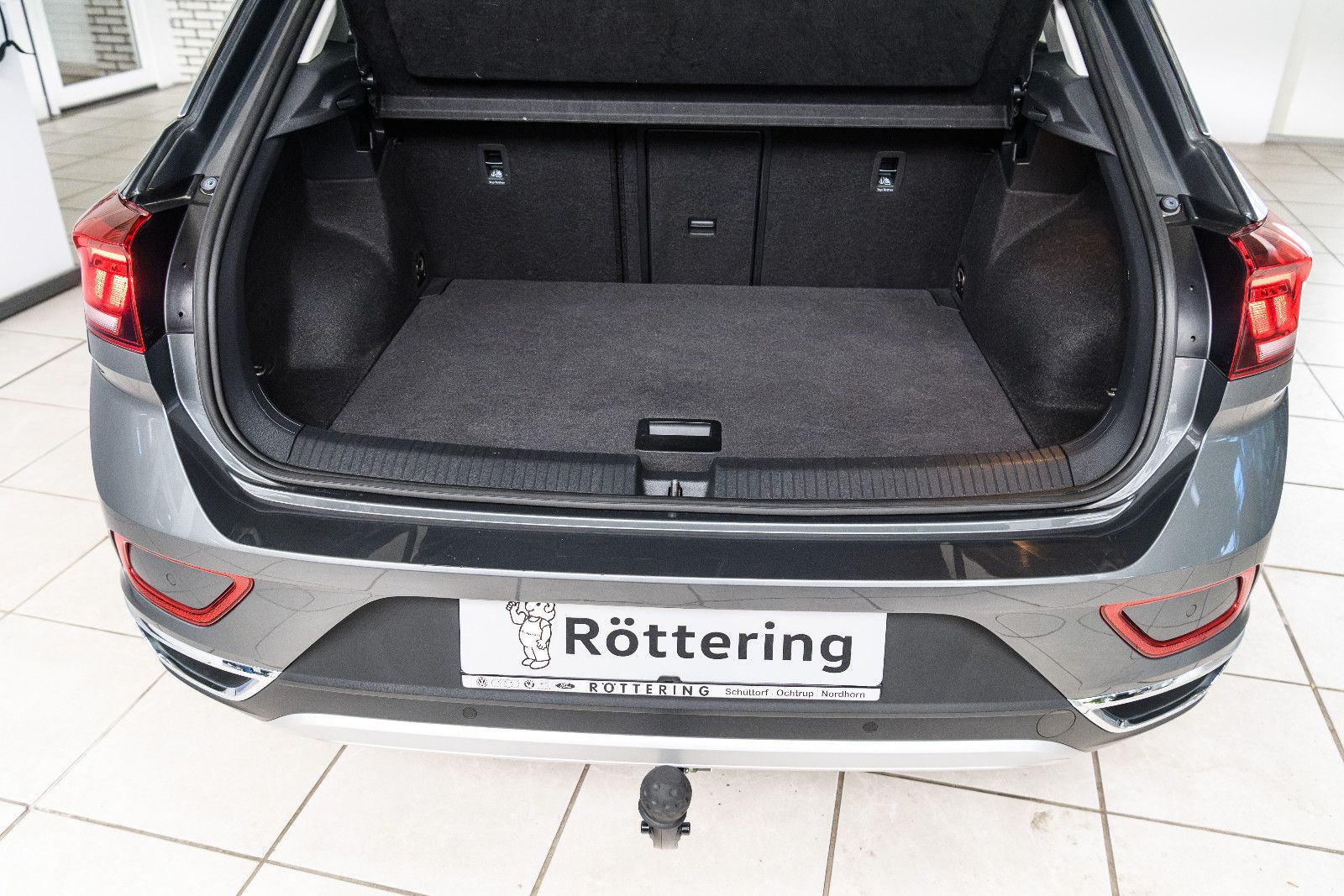 Fahrzeugabbildung Volkswagen T-Roc Style 1.5l TSI DSG +Navi +AHK +ACC +LED