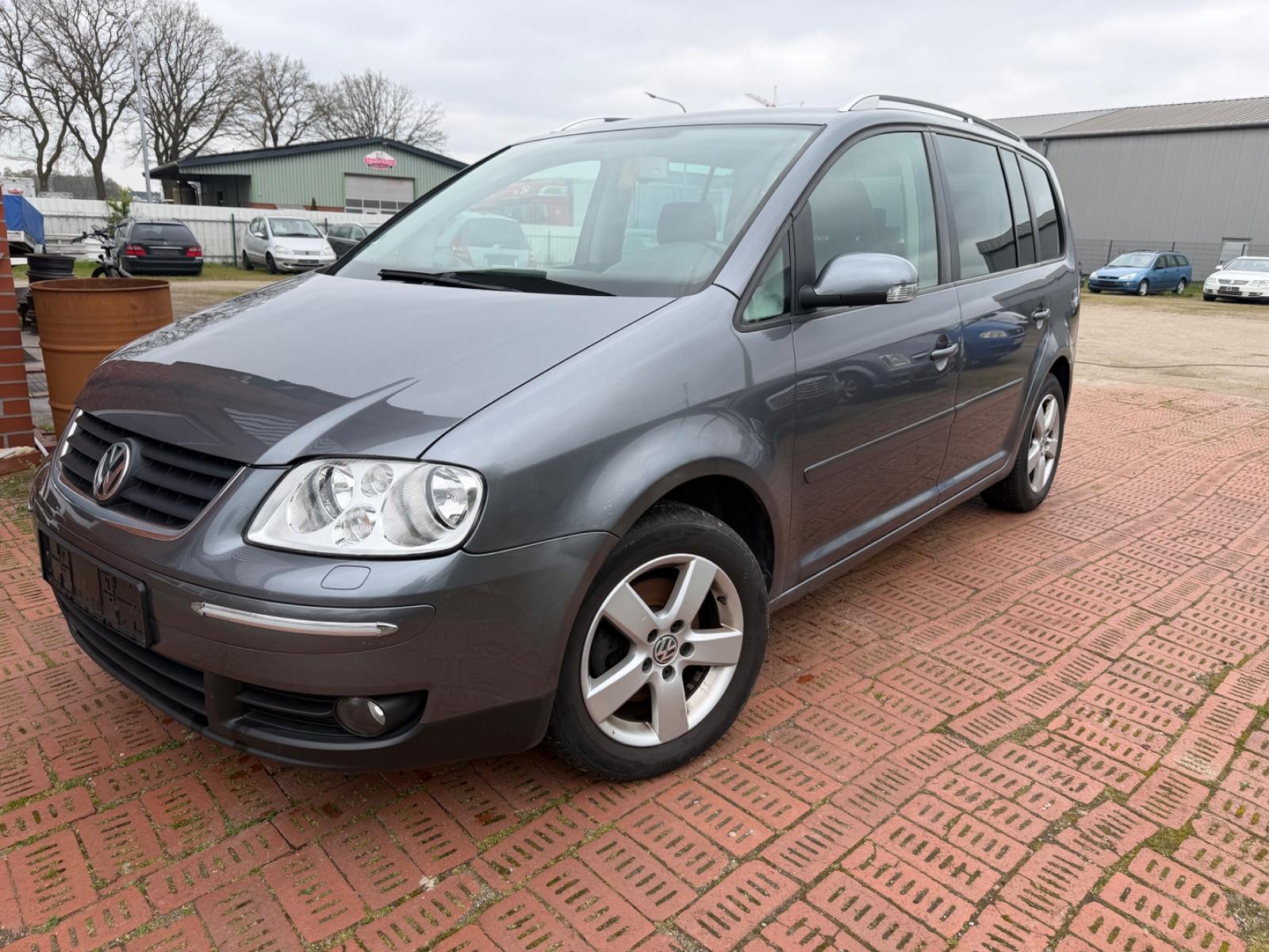 Volkswagen Touran Highline !! 7 Sitzer Automatik!!