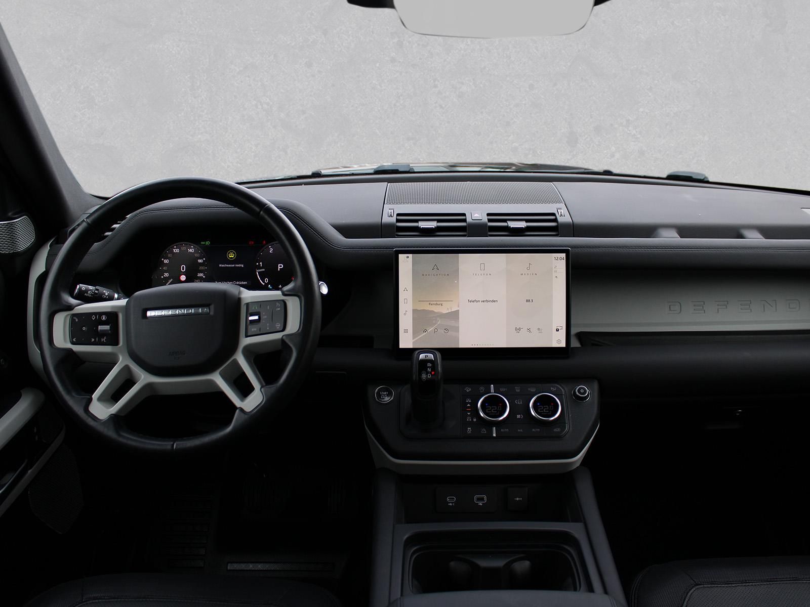 Fahrzeugabbildung Land Rover Land Rover Defender 130 D300 X-Dynamic SE