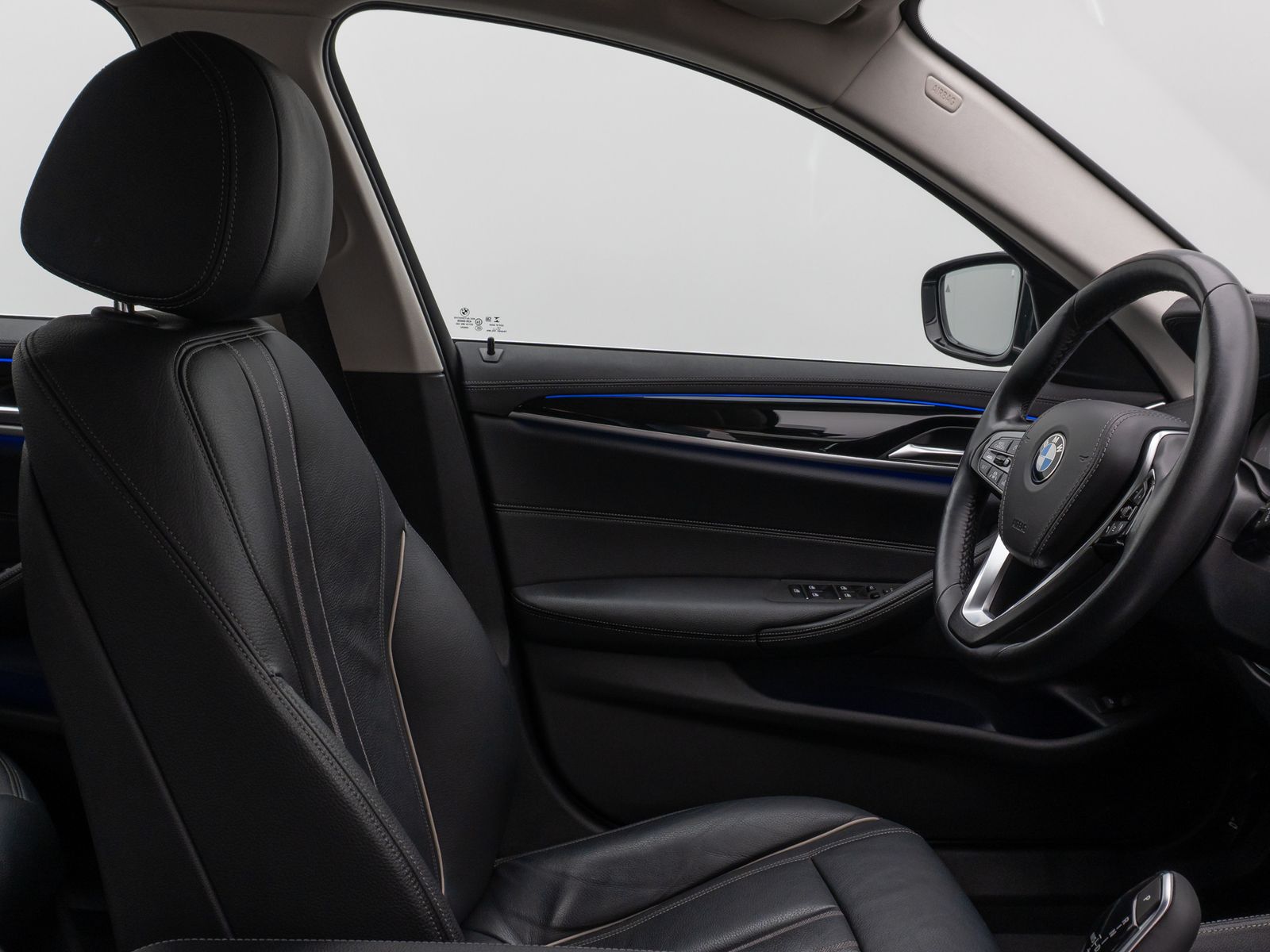 Fahrzeugabbildung BMW 530d LuxuryLine Kamera Laser HUD DAB ACC Komfort
