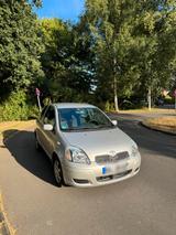 Toyota Yaris Automatik - Toyota Yaris Gebrauchtwagen in Oldenburg