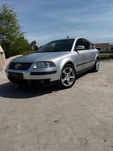 Volkswagen Vw Passat neue TÜV wenig km  Automatik - VW Passat Variant von 2002