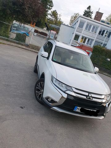 Mitsubishi MITSUBISHI  OUTLANDER