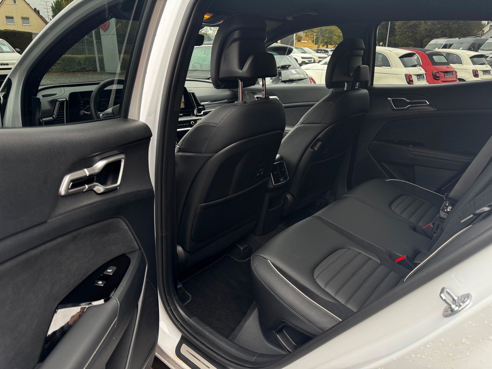 Fahrzeugabbildung Kia SPORTAGE 180PS AWD GTL DRIVEP. SOUNDP.