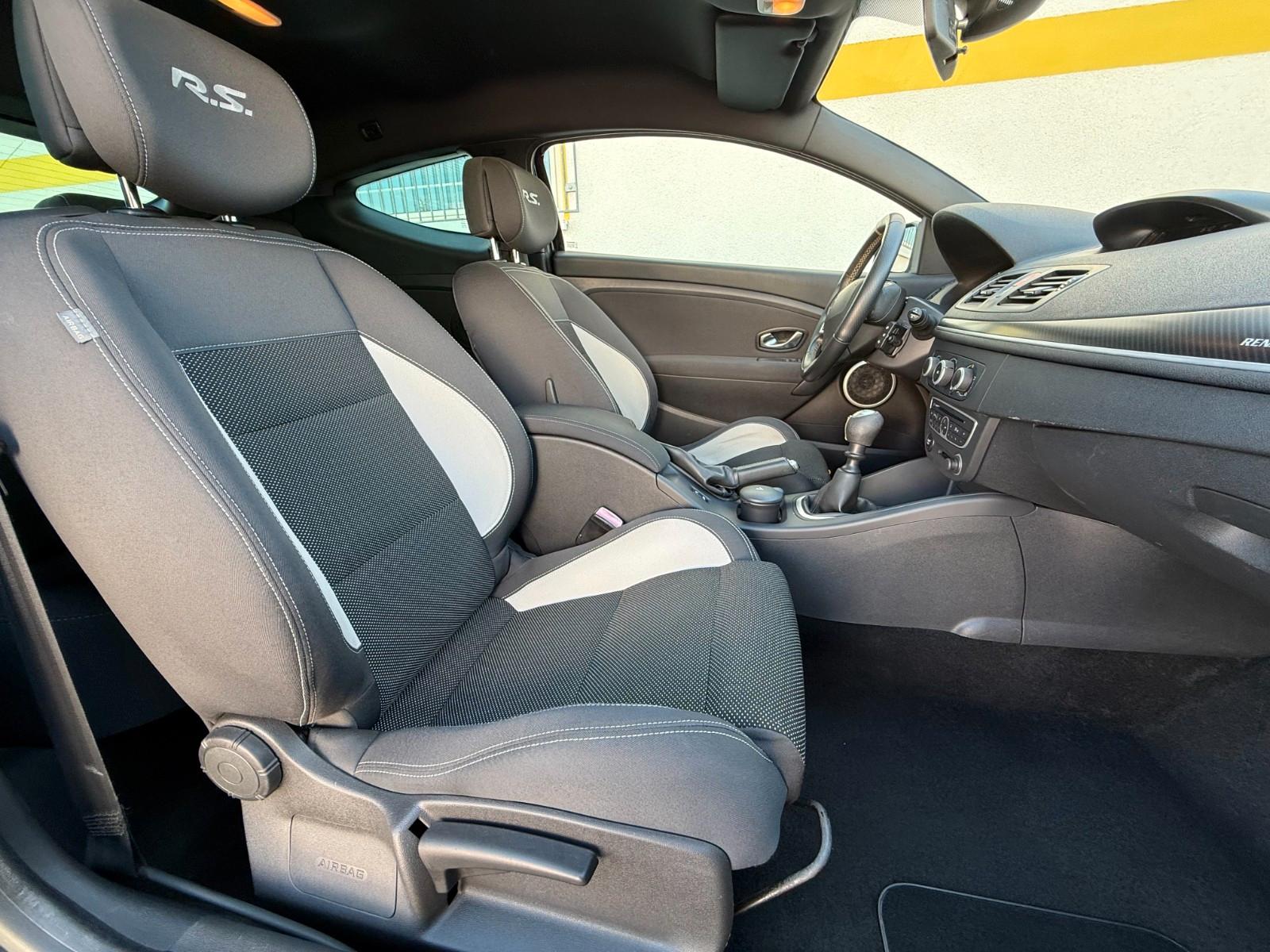 RENAULT MEGANE III - COUPE RS - 250 CV -  BVM - PACK SPORT