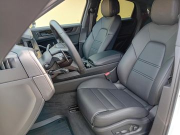 Porsche Cayenne - 11