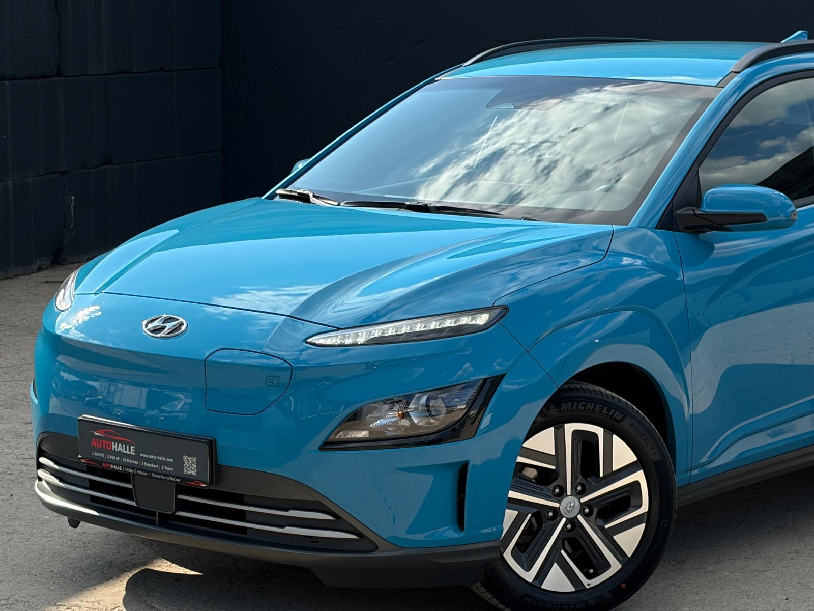 Fahrzeugabbildung Hyundai KONA E Select 2WD ACC LKAS SHZ LHZ CAM CarPlay