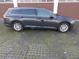 Volkswagen 3C Passat Variant 2,0 TDI Diesel - Volkswagen T3 mit Diesel-Antrieb