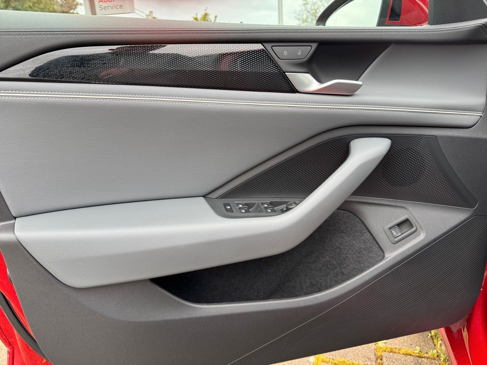 Fahrzeugabbildung Volkswagen Passat Variant 1.5 eTSI Business