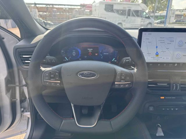 Ford Focus Turnier 1.0 EcoBoost ST-LINE X