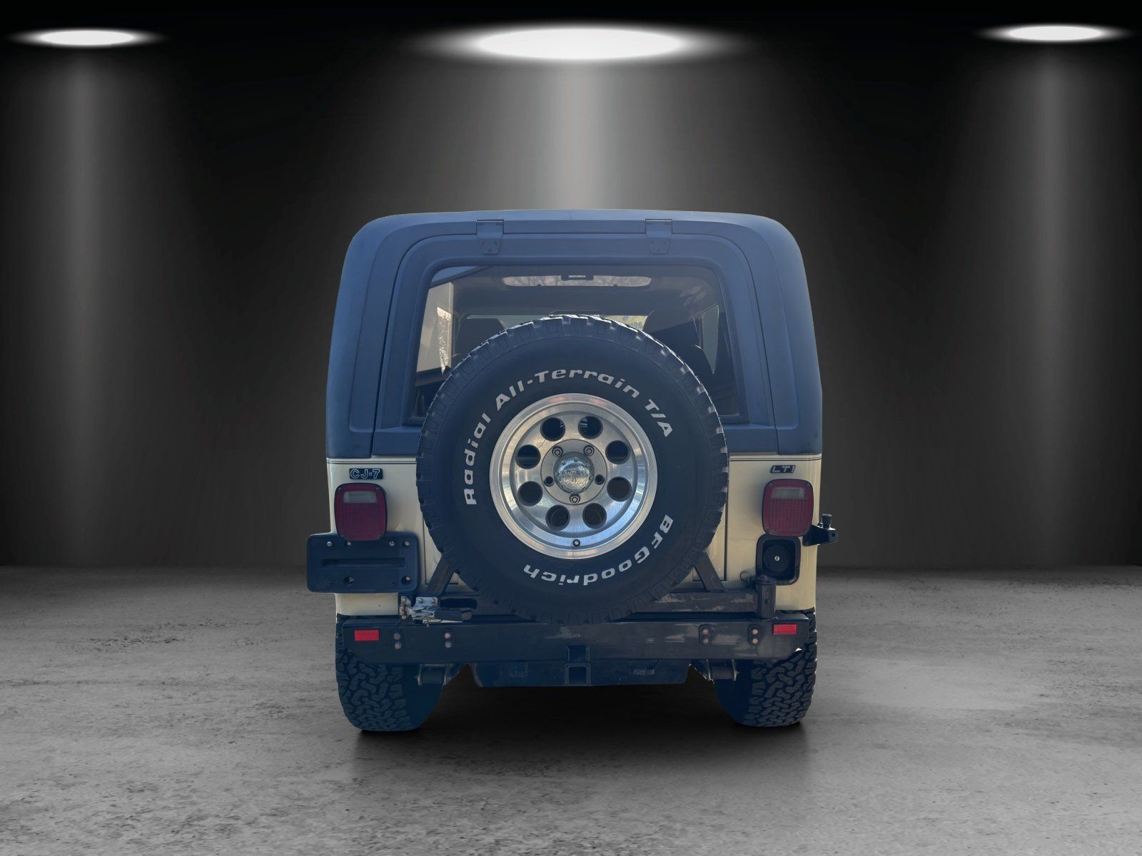 Fahrzeugabbildung Jeep CJ7 V8 LT1 H-Zulassung alles eingetragen