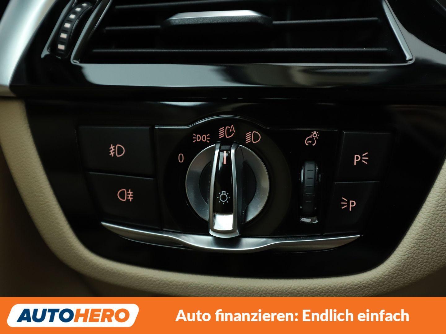BMW 5er 520i Sport Line Aut.*NAVI*HUD*LED*