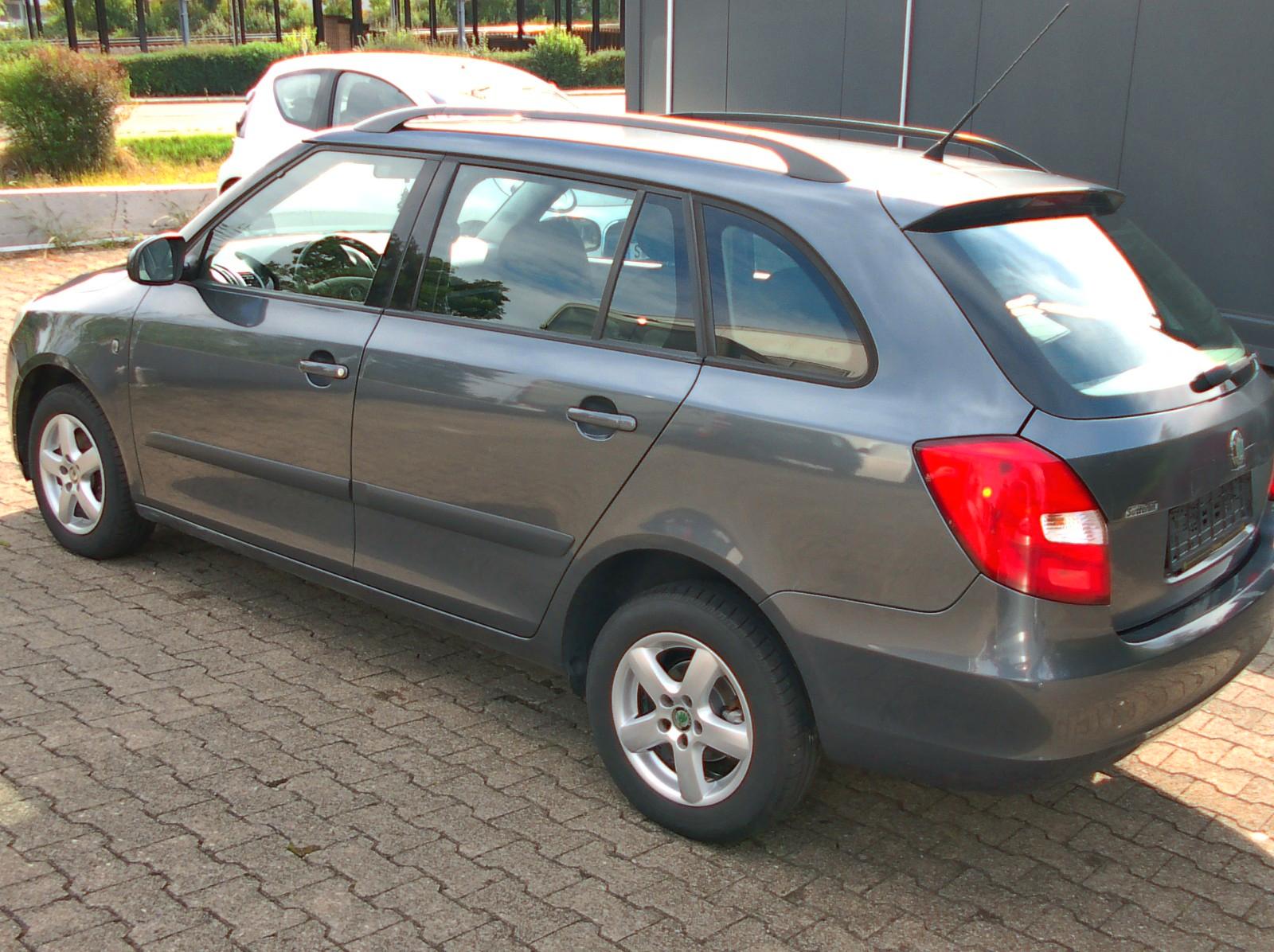 Skoda Fabia 2009 — photo 5
