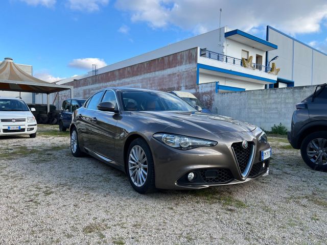 Alfa Romeo Giulia 2.2 Turbodiesel 180 CV AT8 Sup