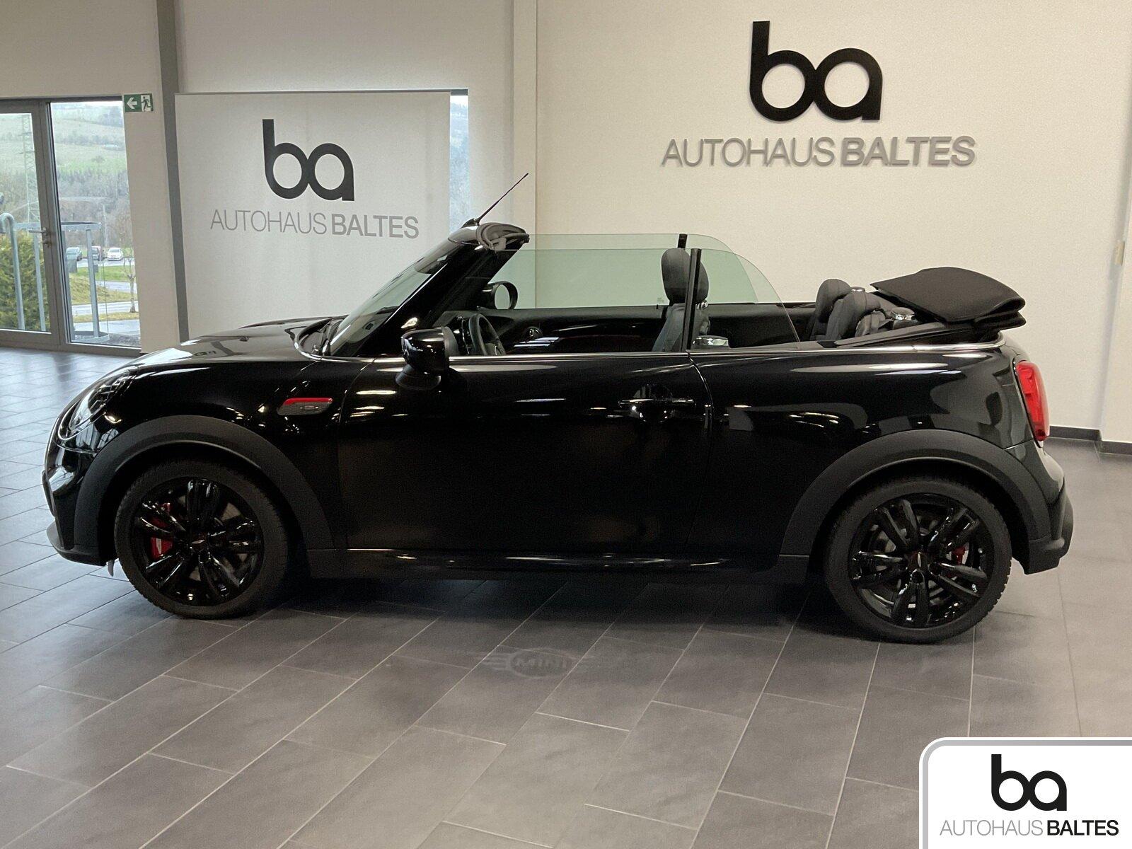 MINI JCW Trim 17"/LED/Kam/Navi/Black